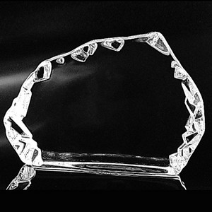 Carved Iceberg Horizontal 7" W